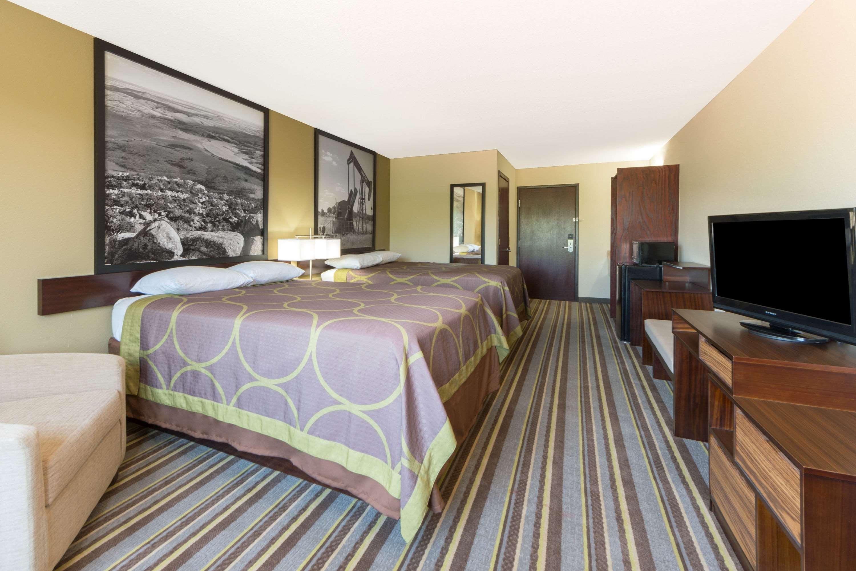 Super 8 By Wyndham Perry Hotel Kültér fotó