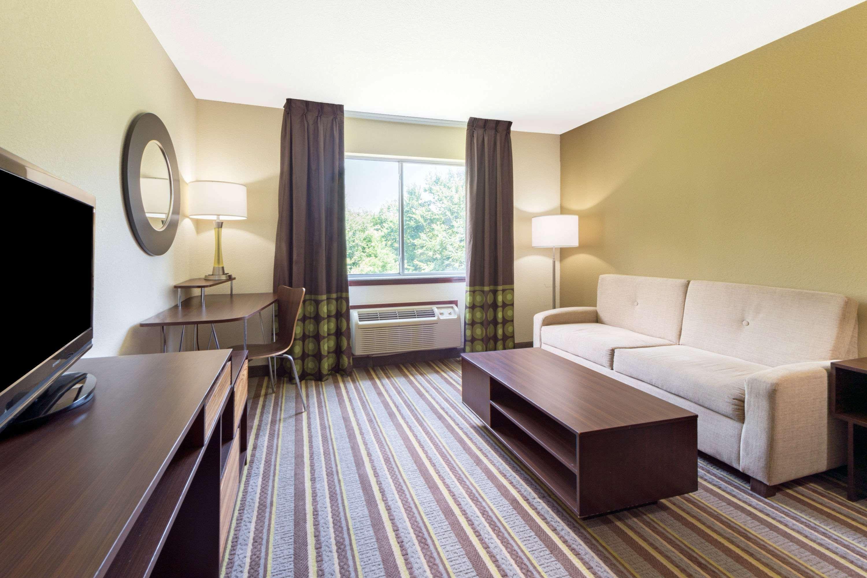 Super 8 By Wyndham Perry Hotel Kültér fotó
