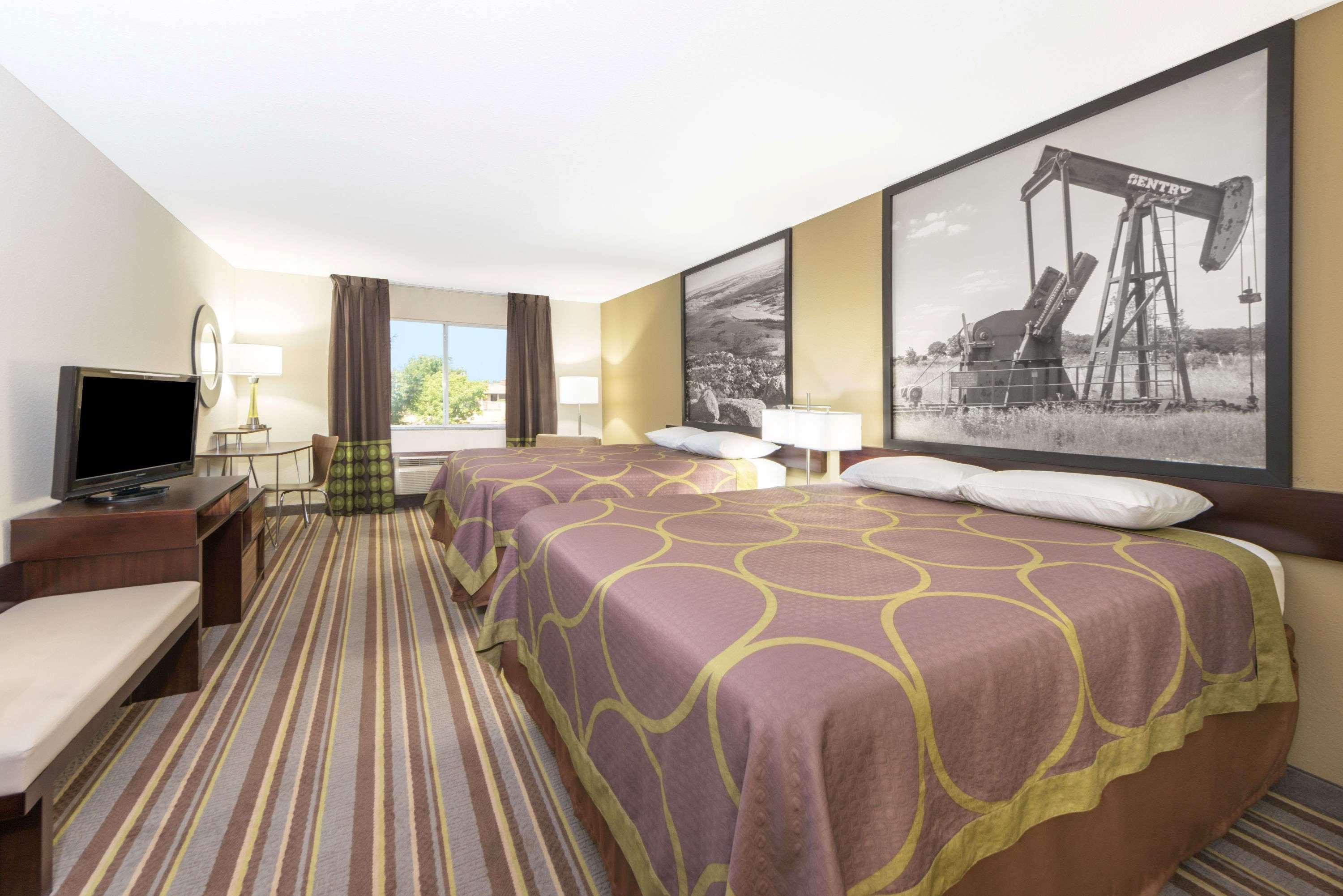 Super 8 By Wyndham Perry Hotel Kültér fotó