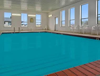 Super 8 By Wyndham Perry Hotel Kültér fotó